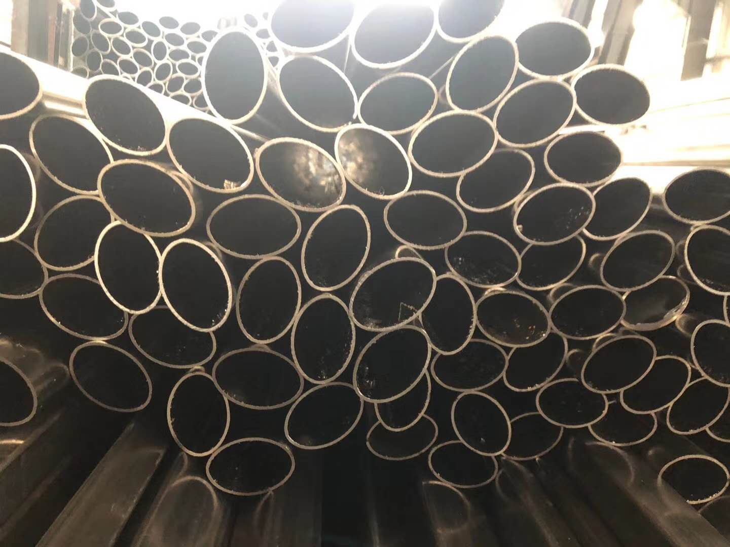 佛山不锈钢厂304不锈钢管热轧的优缺点有哪些?